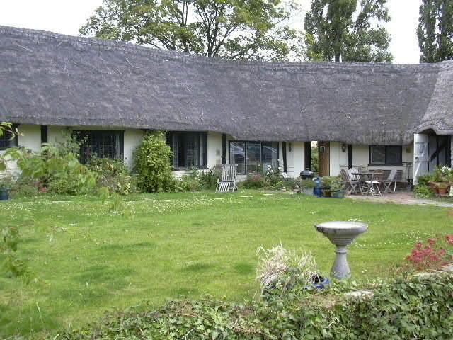 Church Hall Farm Bed And Breakfast Broxted Bagian luar foto